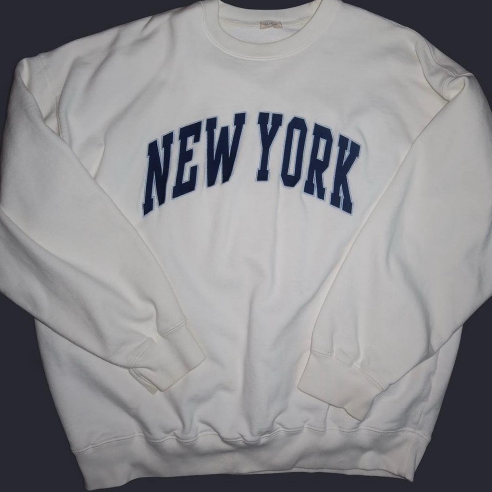 Women’s white New York sweater